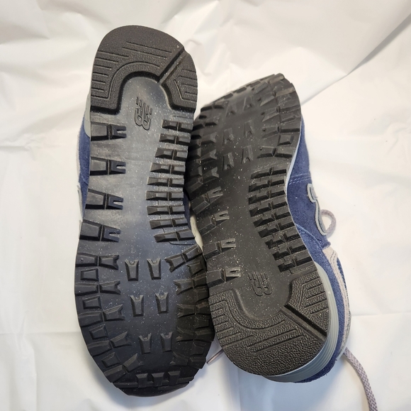 NIB New Balance Sneakers 574 Core WL574EVN - Picture 11 of 15